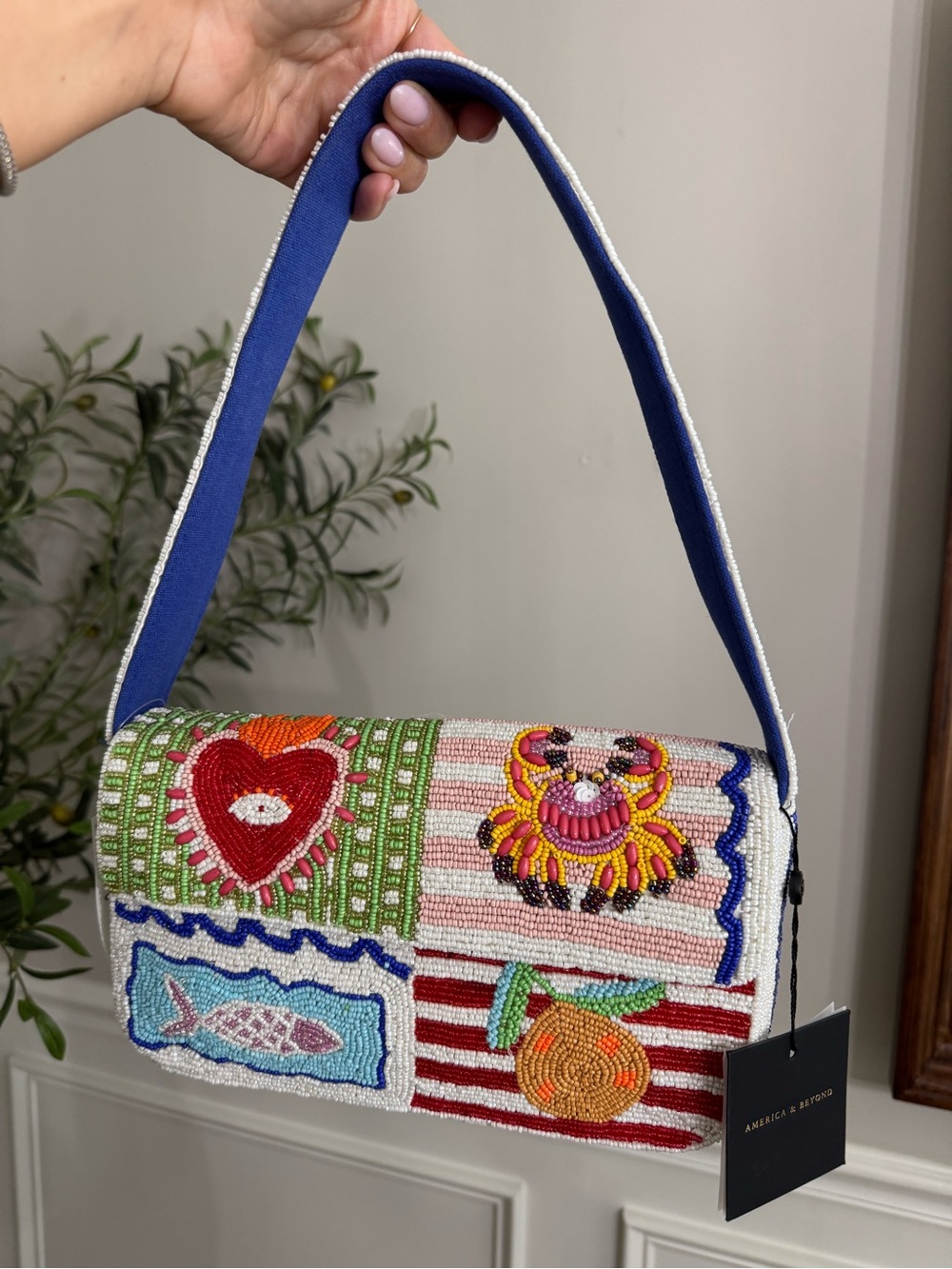 America & Beyond multicoloured Coastal beaded purse